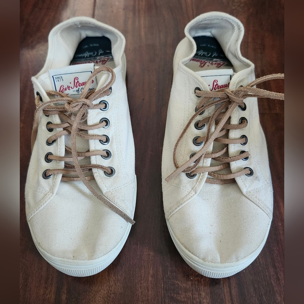Levi's Cream and Brown Canvas Sneakers